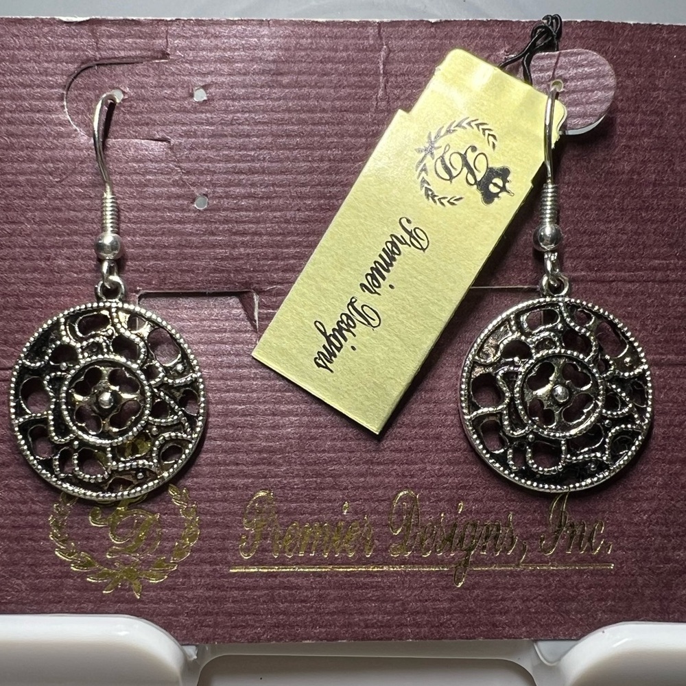 Premier Designs Olive Earrings